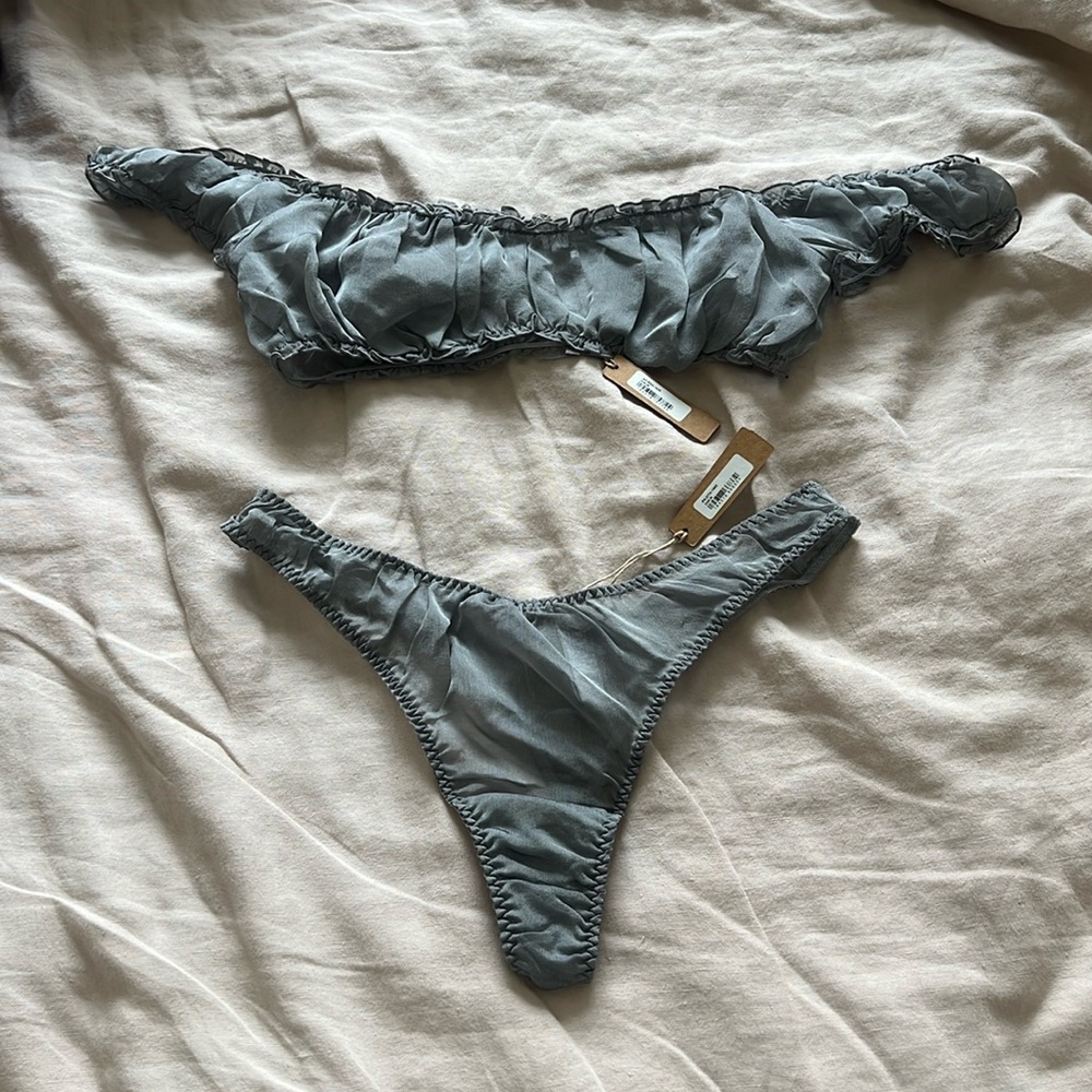 Skims Romance Crop top & Thong set Charcoal Grey Size M | NWT | SOLD OUT ONLINE